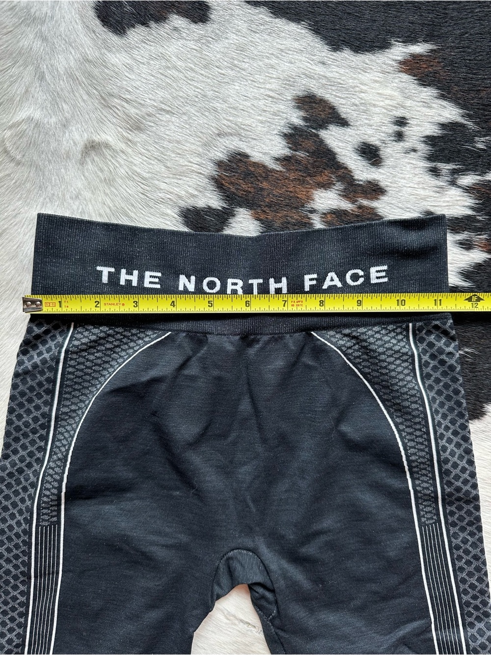 The North Face Black Athletic Shorts with Branded Waistband XS / S - Picture 4 of 6